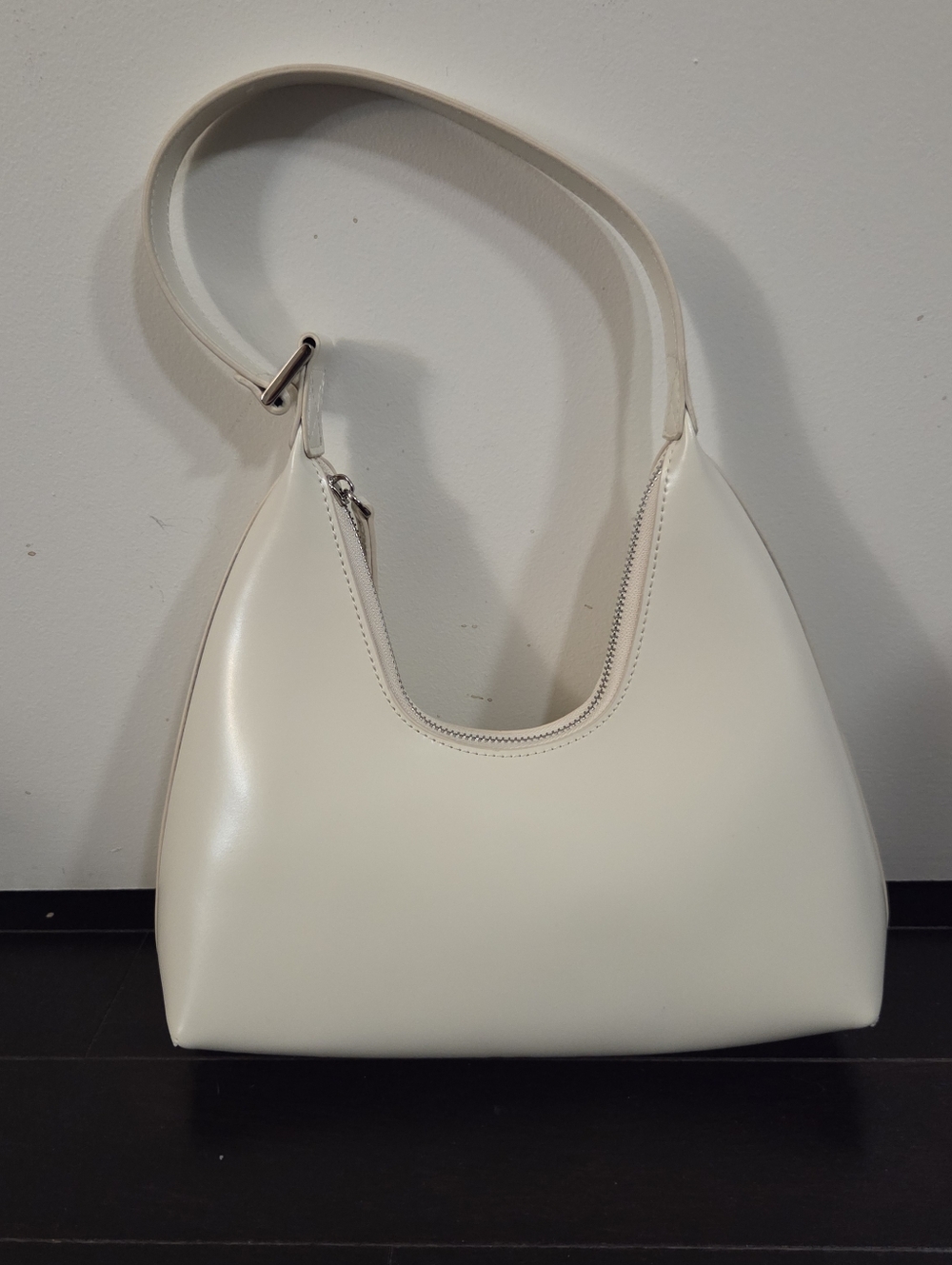 NEW Tiffany & Fred Paris Smooth Leather Shoulder Bag
